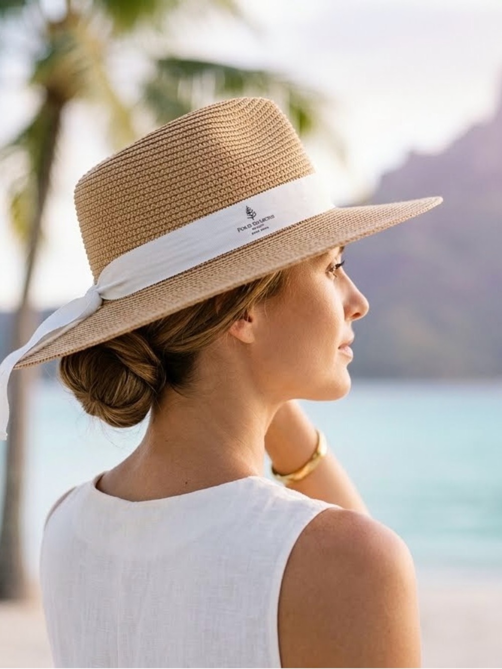Four Seasons Bora Bora Exclusive Wide Brim
White Ribbon Straw Beach Sun Hat NWOT